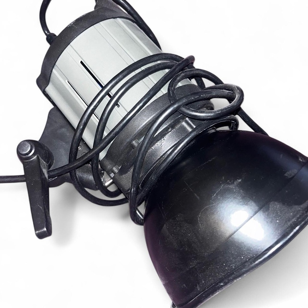 Black and Gray Studio Light